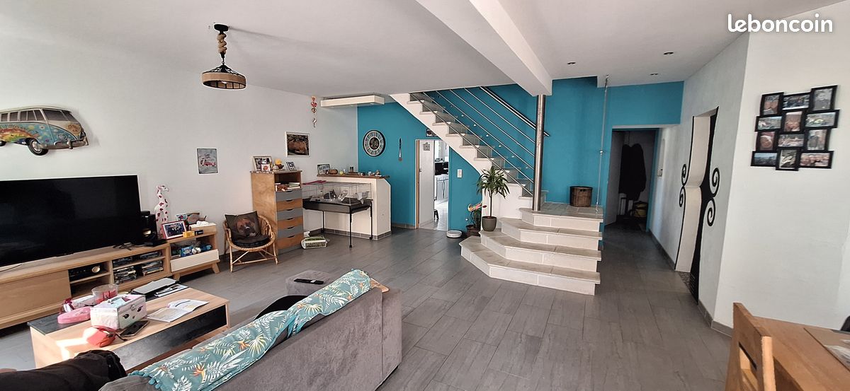 Maison 10 pièces 265 m² · à Corme-Royal · 265 m² · 325 000 €