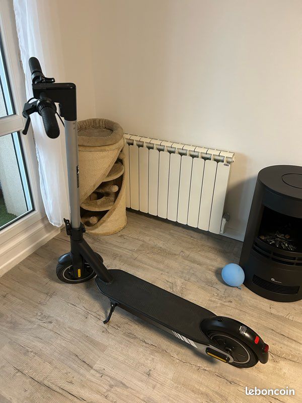 Promo Trottinette électrique Tx chez Carrefour