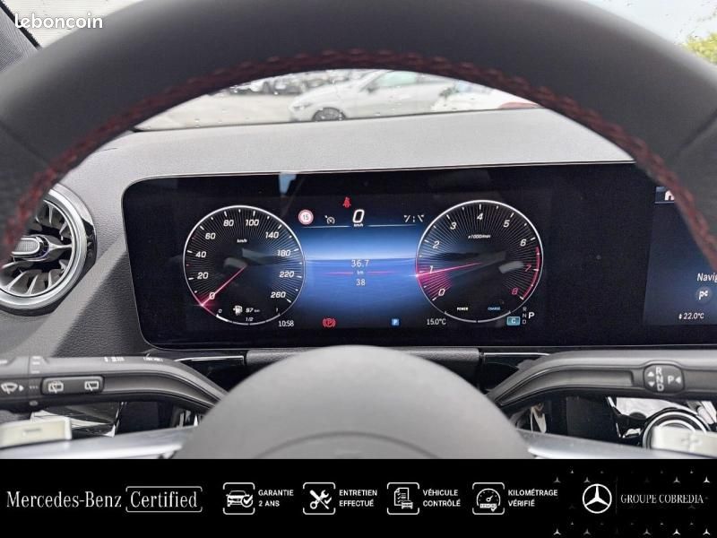 Mercedes-benz GLA 200 163ch AMG Line 7G-DCT (image 9)