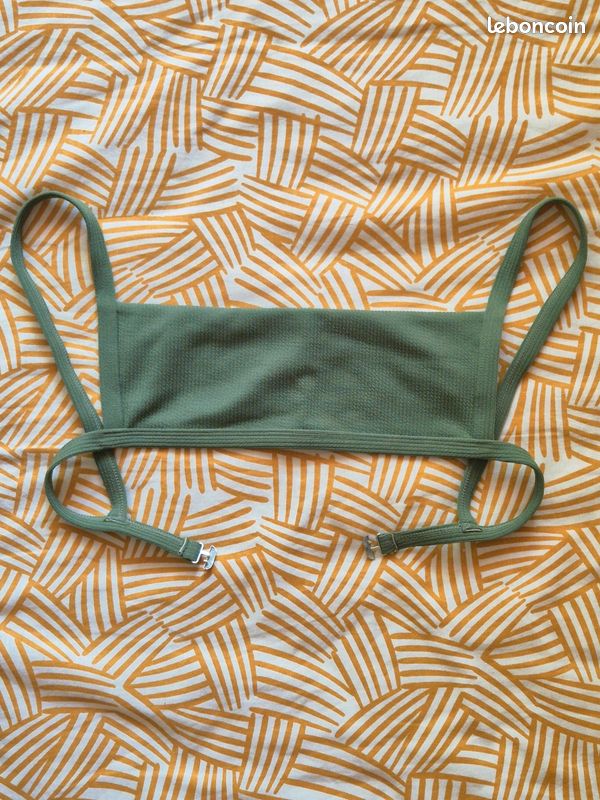 Haut de maillot de bain kaki décolleté droit (image 4)
