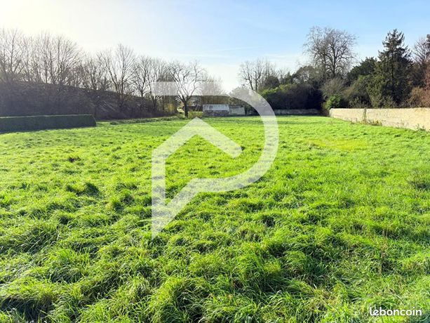 Terrain 1 632 m² Surgeres