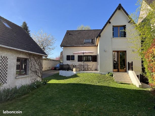 Maison 9 pièces 145 m²