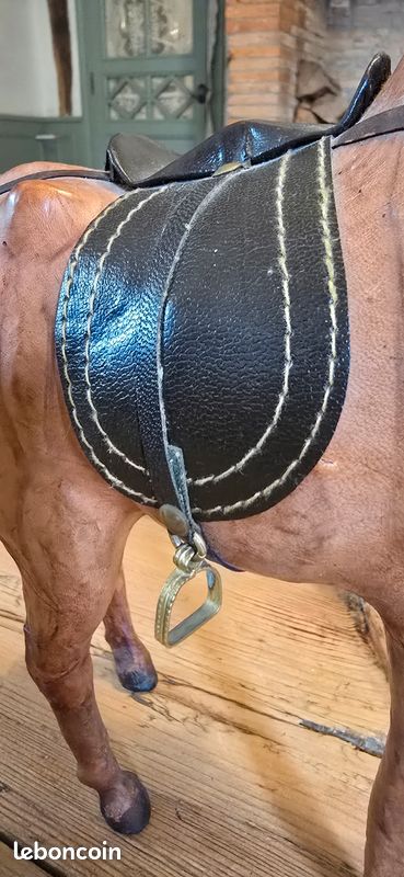 Lestes De Cheville Vintage Cuir Daim - Poids Humain - Taille Enfant