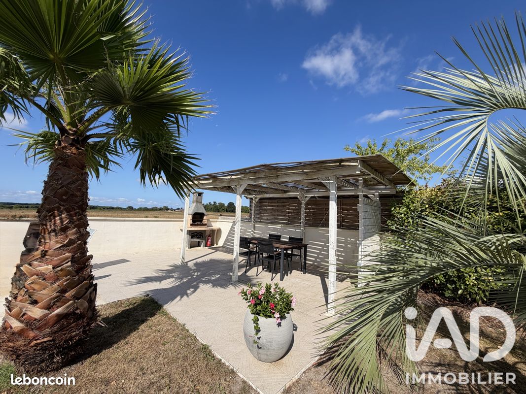 Maison 6 pièces 148 m² · à Cozes · 148 m² · 368 000 €