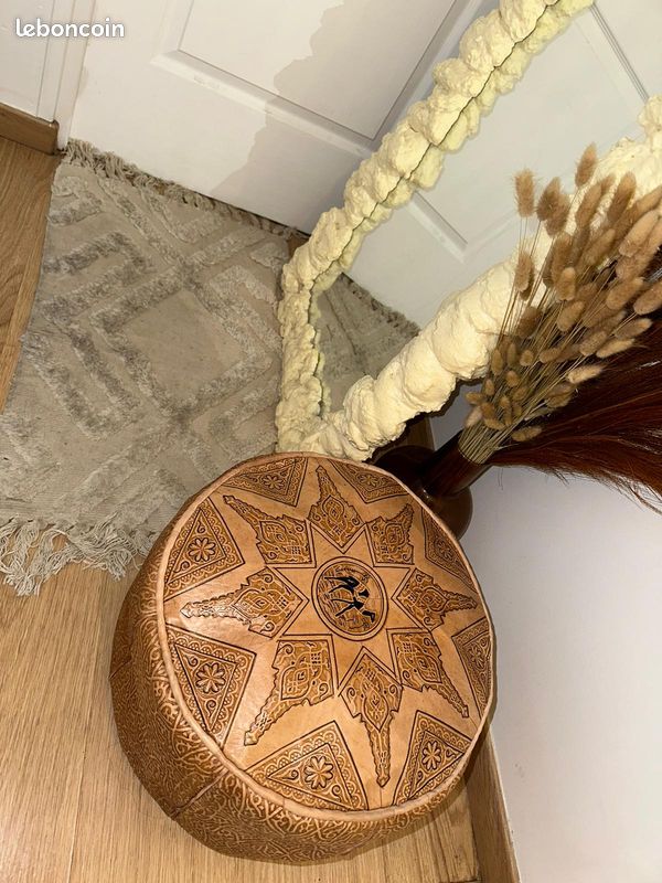 Pouf en cuir (image 2)