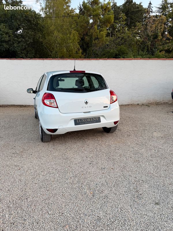 Renault Clio III 1.5 DCI 75cv (image 3)