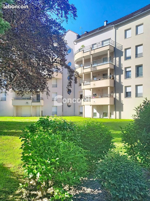 Appartement 3 pièces 70 m² · à Thaon-les-Vosges · 70 m² · 141 000 €
