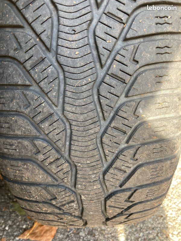 2 Pneus 205/65/R15 (image 1)