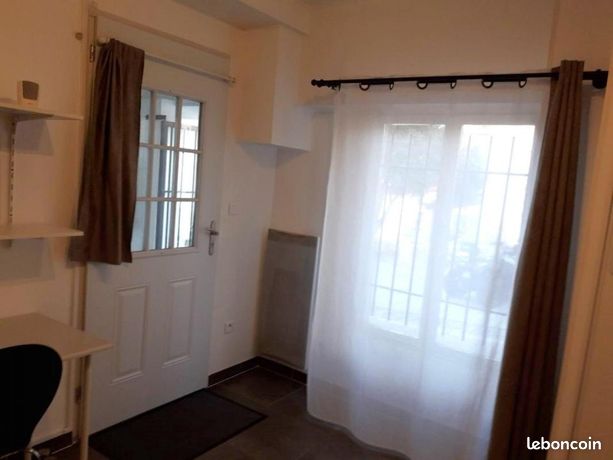 Studio 1 pièce 25 m²