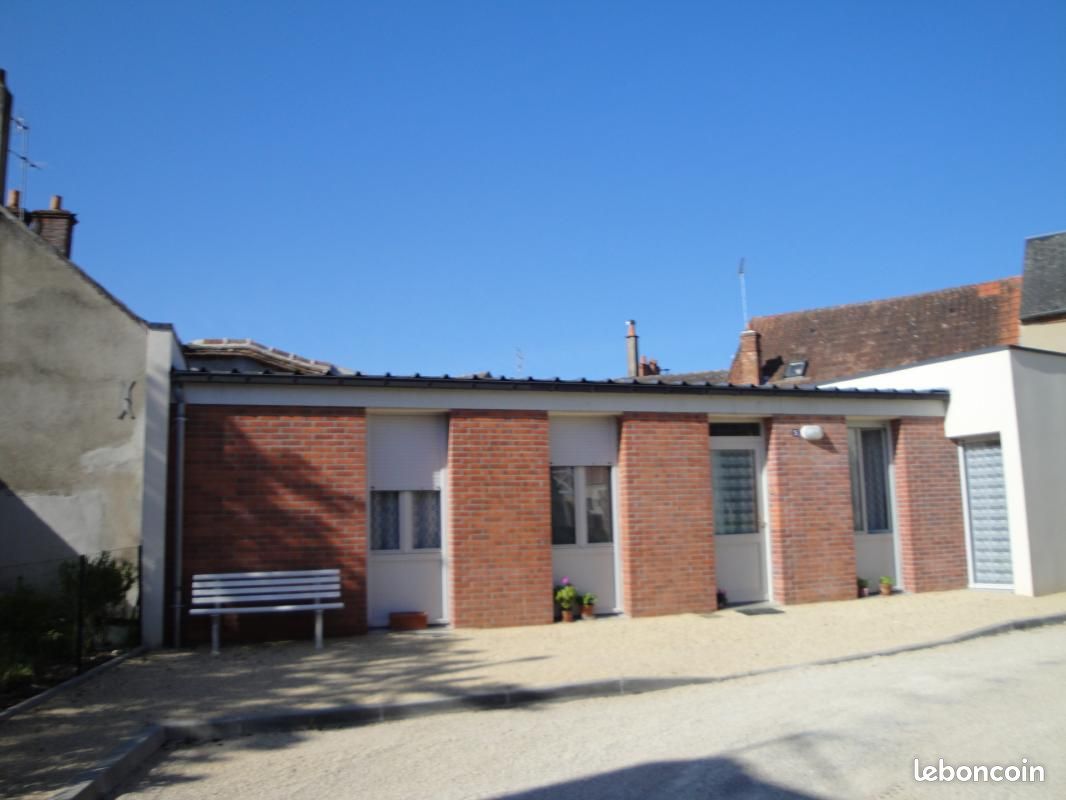 Maison 2 pièces 55 m² · à Reuilly · 55 m² · 403 €