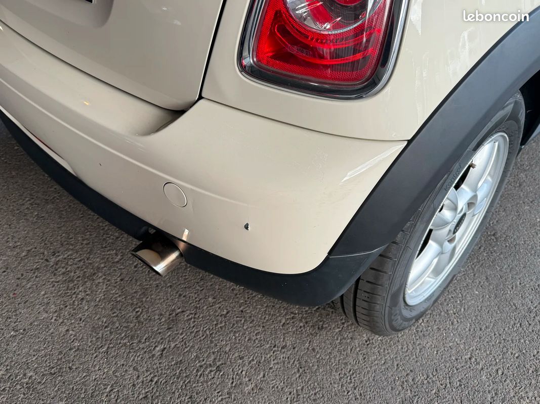Mini COOPER (R56) LCI One 1.6 i 16V 98 CV + CLIM AUTO + PHARES AUTO (image 28)