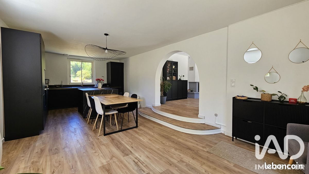 Maison 5 pièces 125 m² · à Saint-Médard-sur-Ille · 125 m² · 270 000 €
