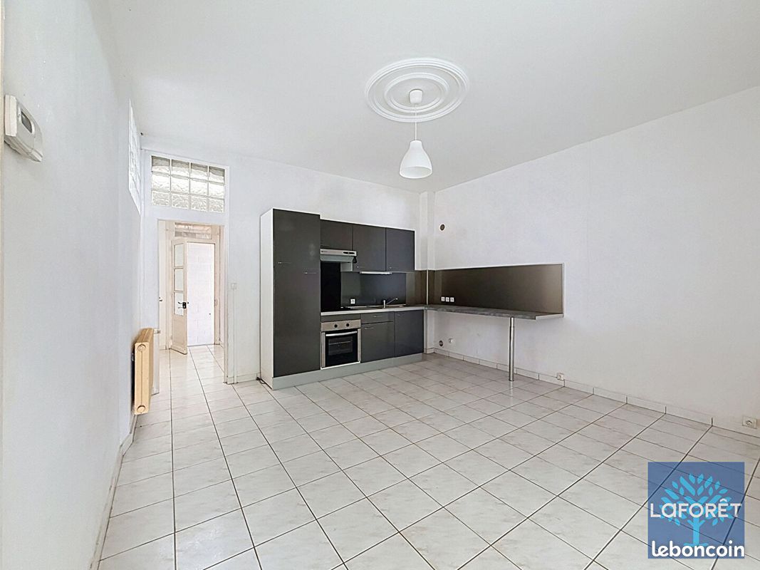 Immeuble 8 pièces 155 m² · à Raismes · 155 m² · 170 000 €