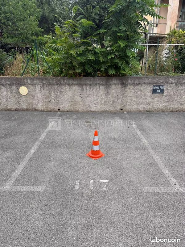 Parking 12 m² · à Roquebrune-Cap-Martin · 12 m² · 35 000 €