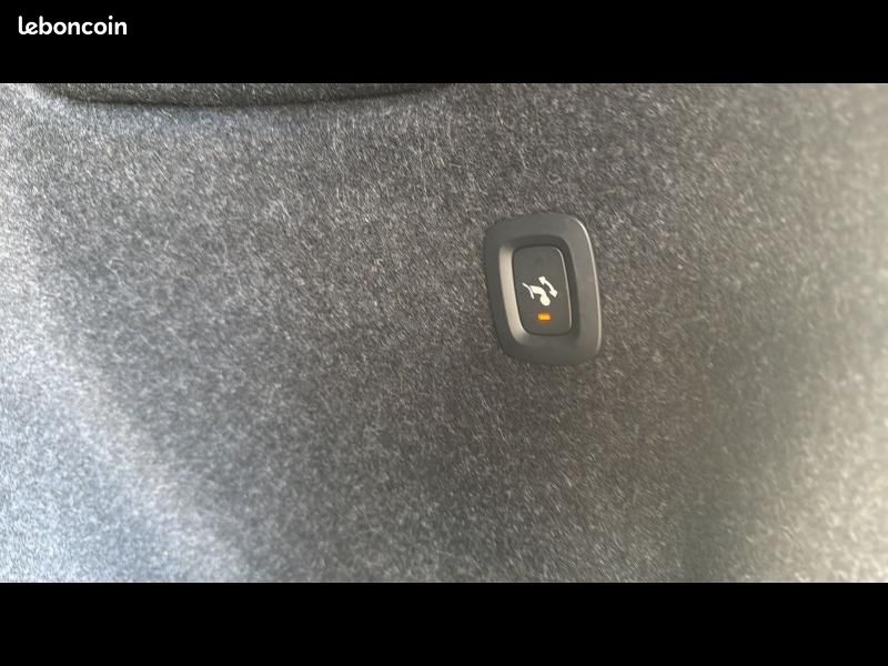 Volvo XC40 B4 197ch Ultimate DCT 7 (image 9)
