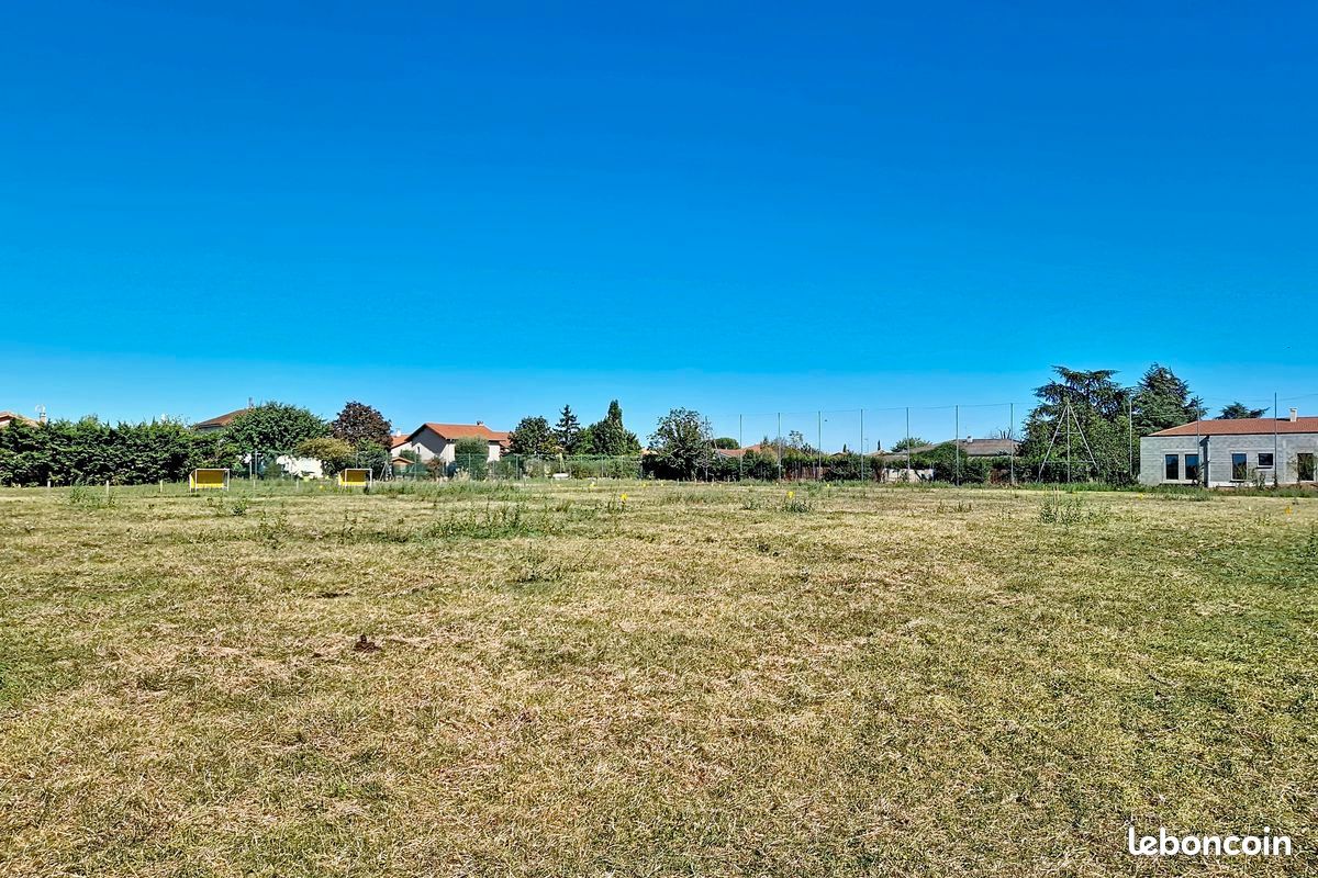 Terrain 404 m² · à Genas · 249 000 €