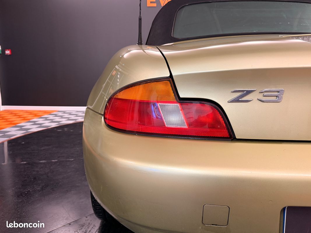 BMW Z3 ROADSTER 3.0I 231CH - 6 CYLINDRES - YOUNGTIMER - BMW INDIVIDUAl (image 13)