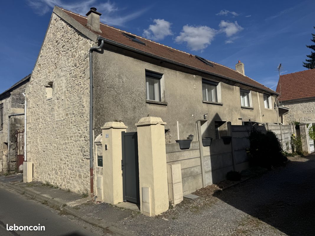 Maison 6 pièces 137 m² · à Senlis · 137 m² · 210 000 €