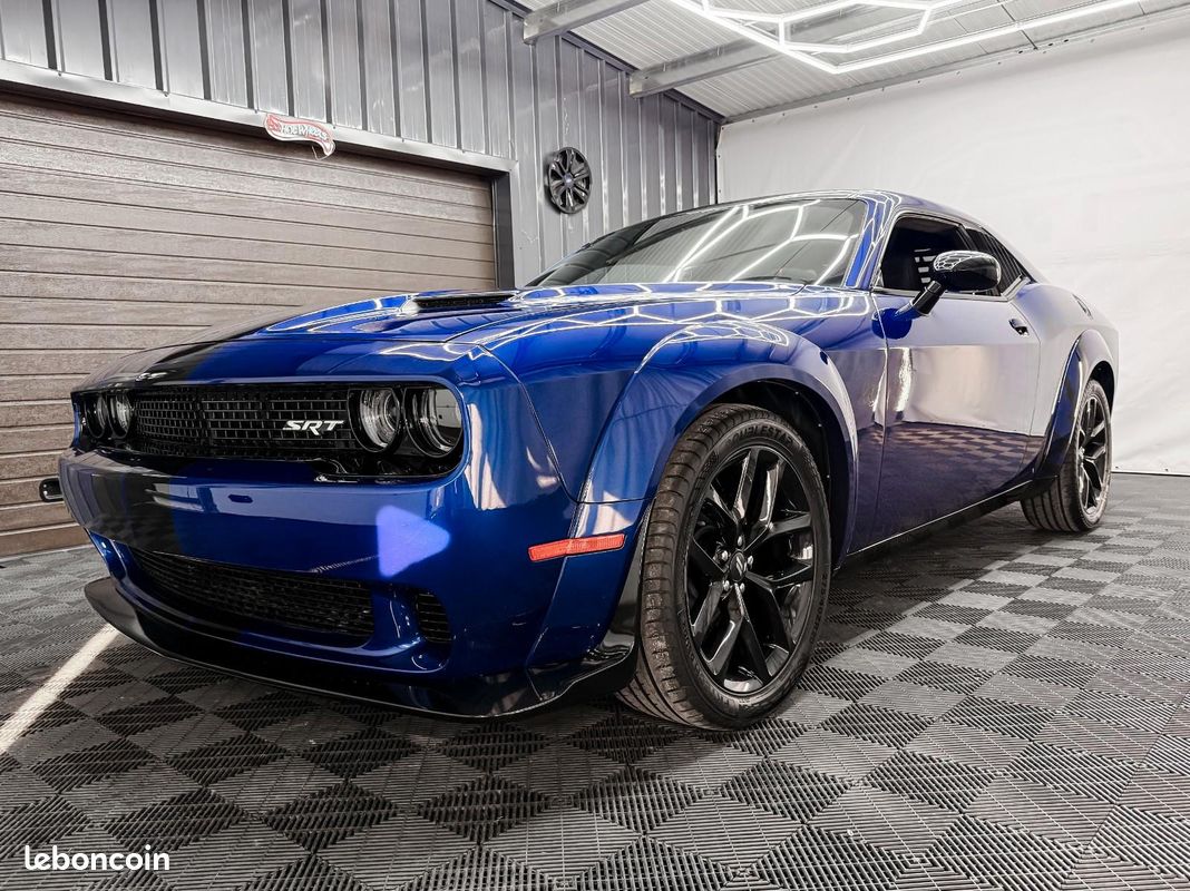 Dodge CHALLENGER Widebody Look V6 3.6 306 ch – CarPlay – Caméra – Cuir (image 7)