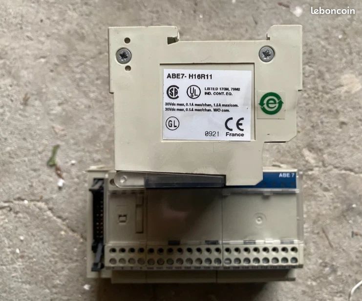 Lot Automate Shneider TSX, TWIDO ect... Occasion et NEUF (image 10)