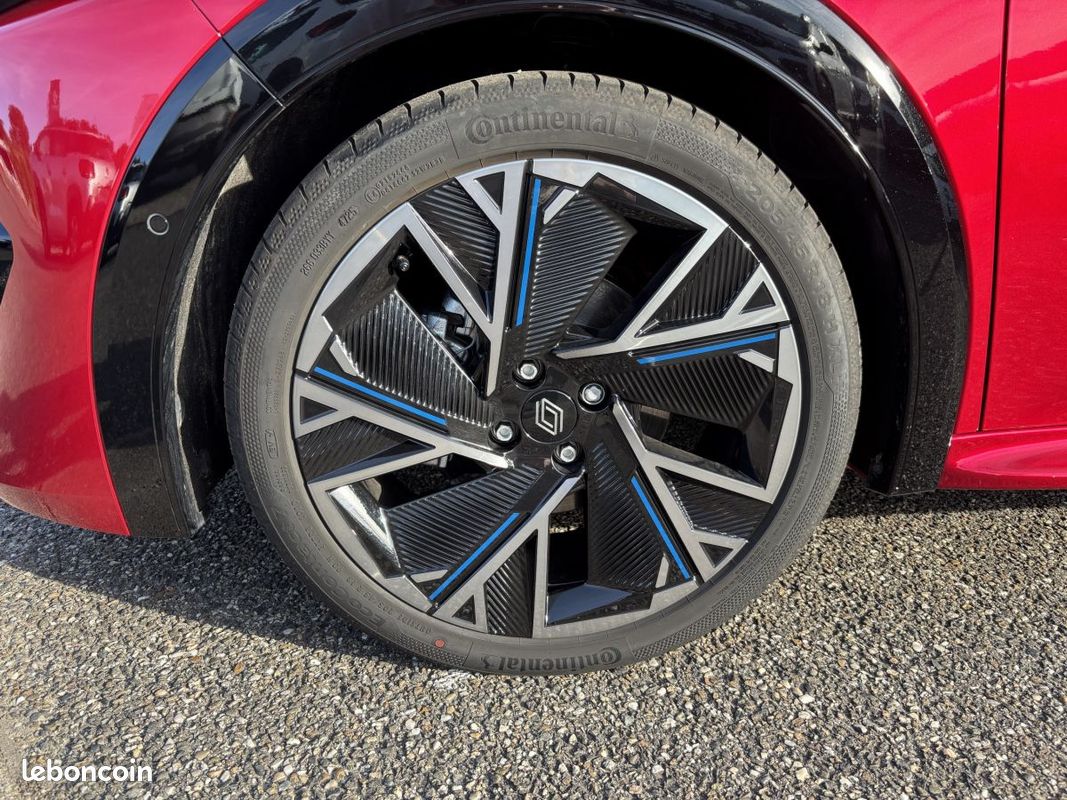 Renault Clio (6) esprit Alpine full hybrid E-Tech 160 ch (image 9)