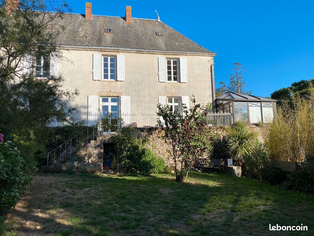 Maison 7 pièces 252 m² · à Le Poiré-sur-Vie · 252 m² · 441 000 €