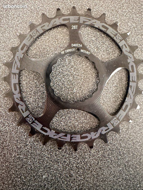 Plateau Race Face Narrow Wide 130mm - noir - Partie cycle vélo sur La Bécanerie