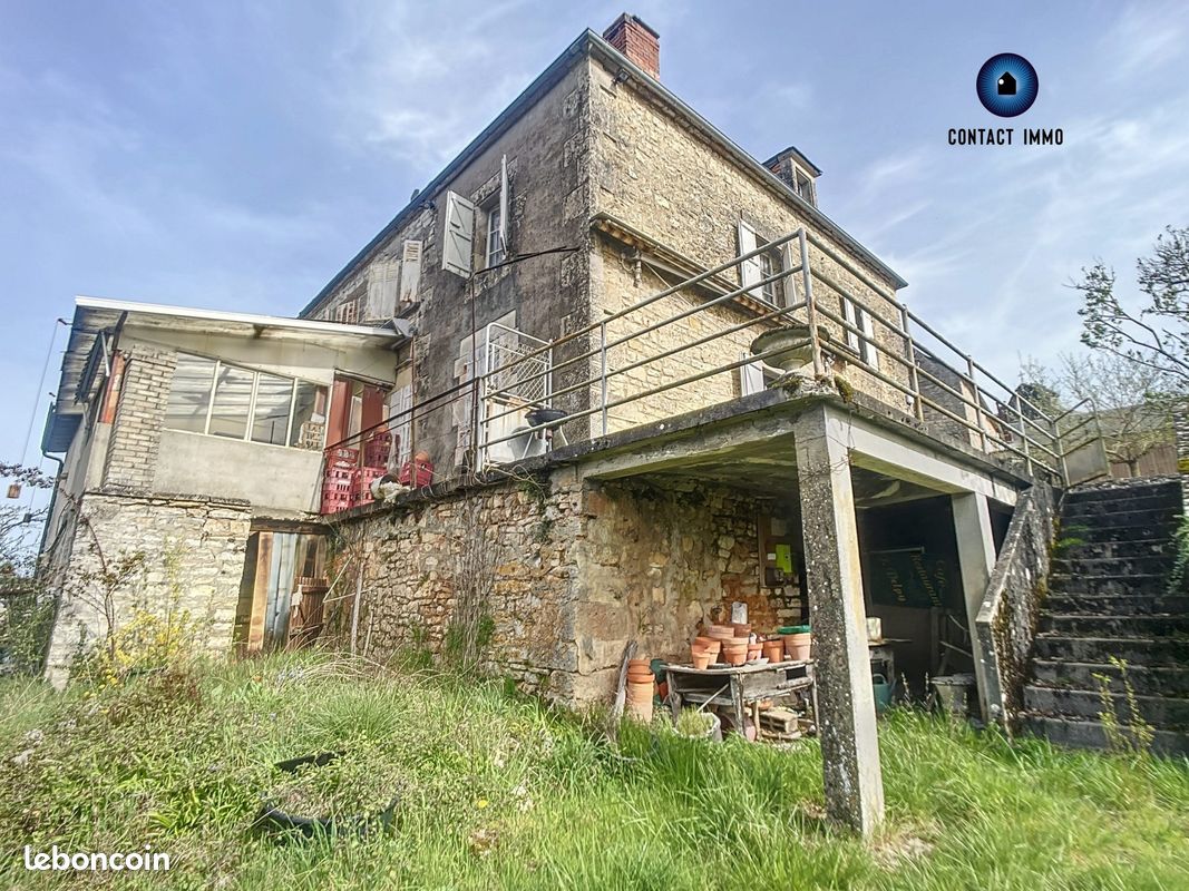 Maison de ville 9 pièces 198 m² - Chartrier-Ferrière 19600 (image principale 16)
