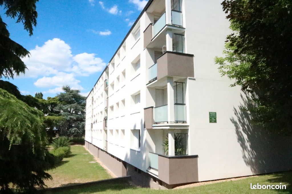 Appartement 3 pièces 52 m² · à Saint-Jean-de-la-Ruelle · 52 m² · 99 000 €