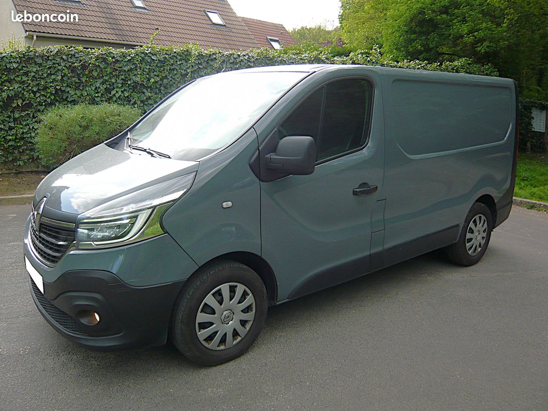 RENAULT TRAFIC III PHASE 2 L1H1 2.0 dCi 145ch EDC6 - 2020 - 255 000kms - MOTEUR A CHAINE DE DISTRIBUTION - CT OK (image 1)