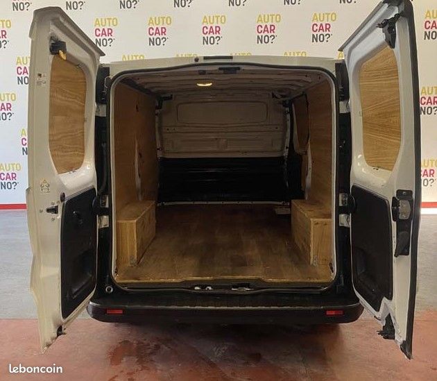 Renault Trafic 3 L2H1 2.0 BLUEDCI 130 CONFORT (image 9)