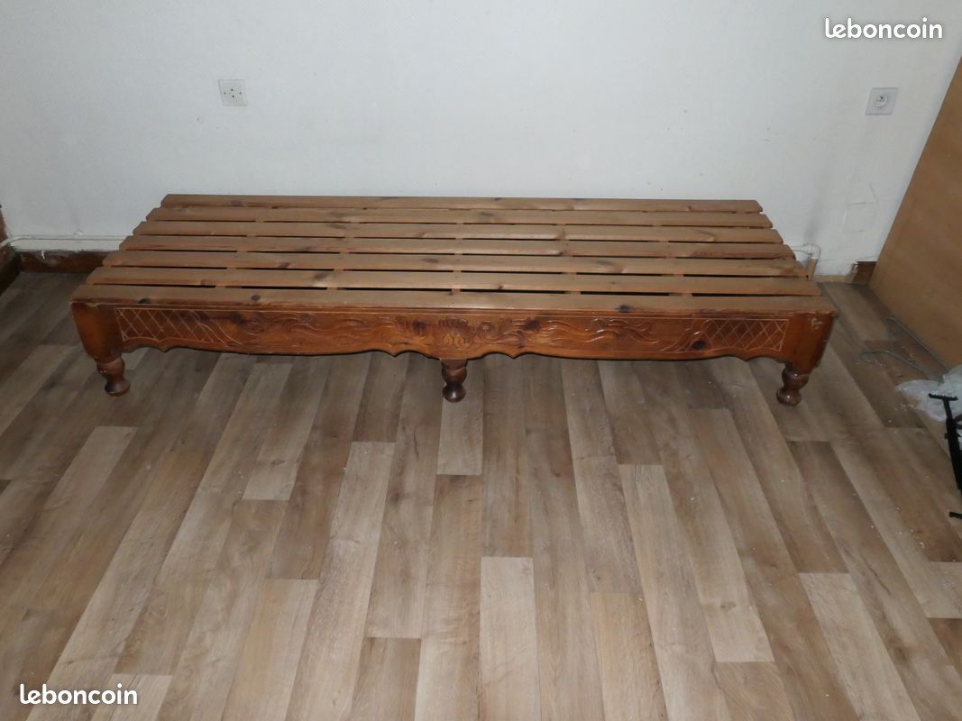 Banquette lit en bois sculpté (image 2)