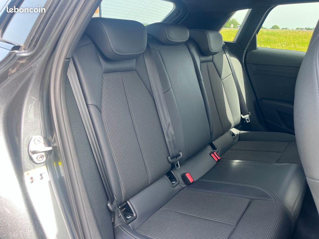 Audi a3 30 tdi 116 ch s line s-tronc 7 (image 9)