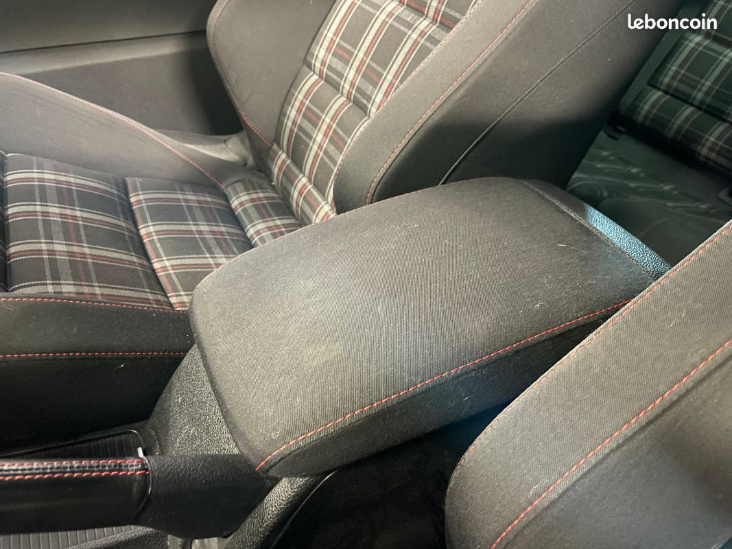 VOLKSWAGEN GOLF VI GTi 2.0 TSi 210 (image 22)