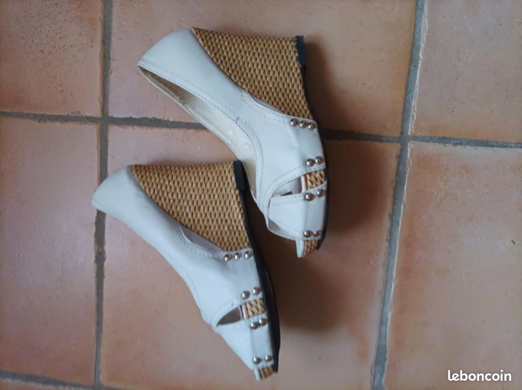 Chaussures talons compensés (image 3)