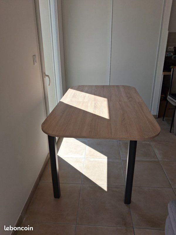 Table a mangé (image 2)
