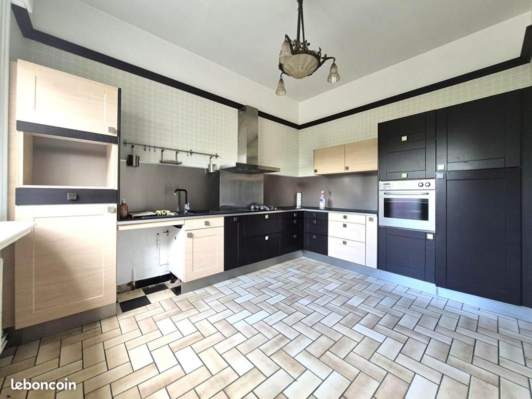 Maison 11 pièces 288 m² · à Abscon · 288 m² · 329 800 €