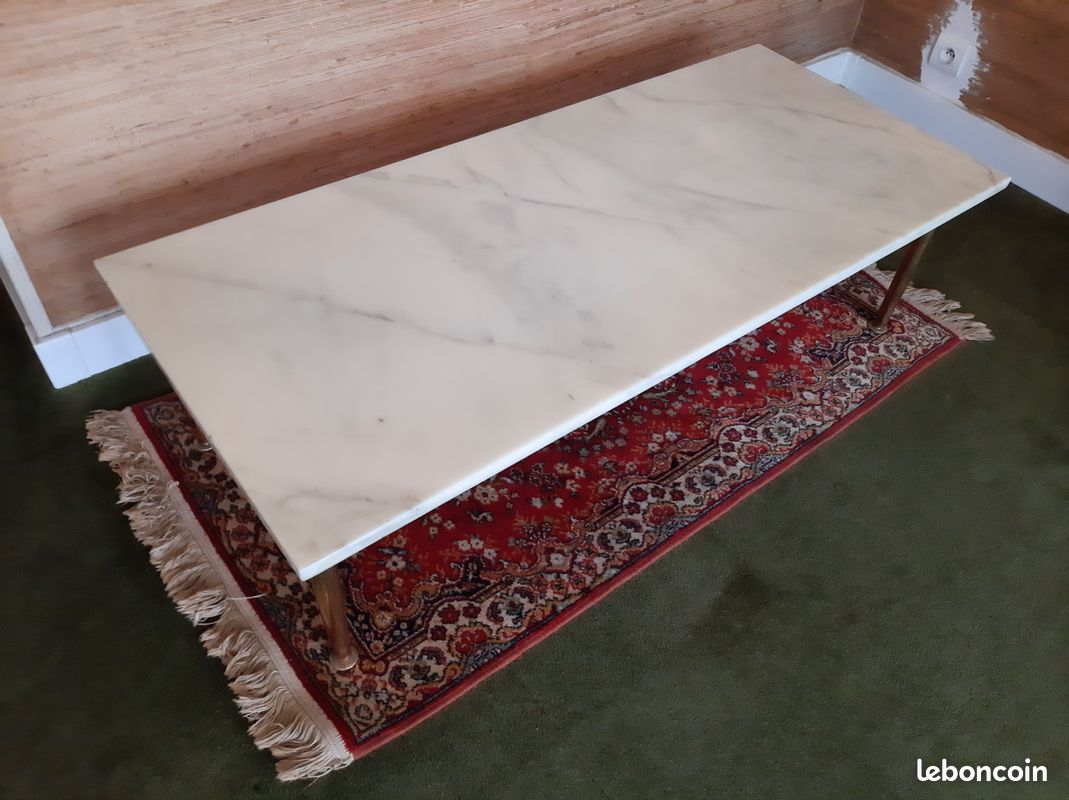 Table basse rectangulaire à plateau en marbre blanc (image 3)