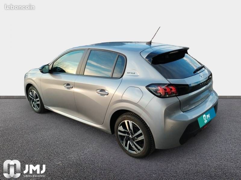 Peugeot 208 PureTech 100 S&S BVM6 Style (image 7)