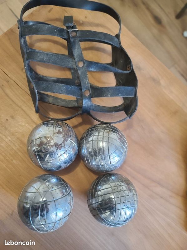 Boule De Pétanque OBUT Ancienne Avec étui Cuir - Vintage France