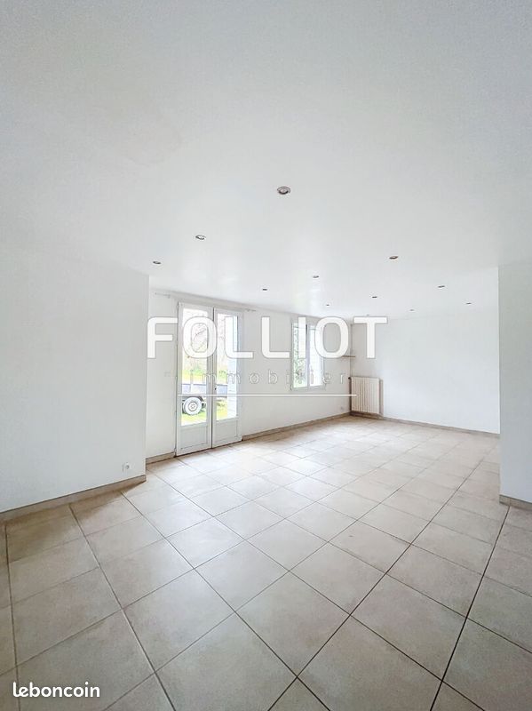 Maison 3 pièces 76 m² · à Marchésieux · 76 m² · 606 €
