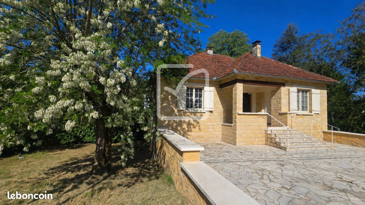 Maison 6 pièces 110 m² · à Le Roc · 110 m² · 161 000 €