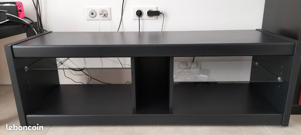Meuble télé noir (image 1)