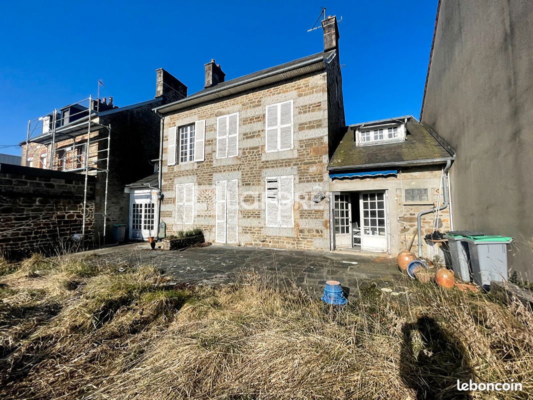 Maison 7 pièces 158 m² · à Flers · 158 m² · 88 100 €