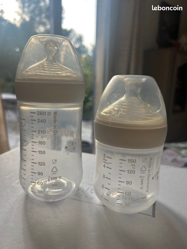 Deux biberons Nuk : un 260ml et 150ml (image 1)