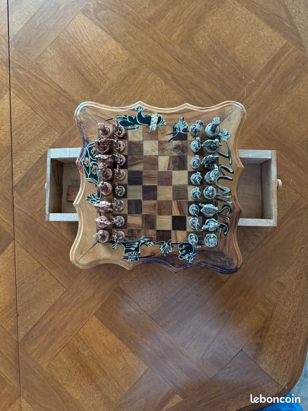 Jeu d’échec en bois (image 3)