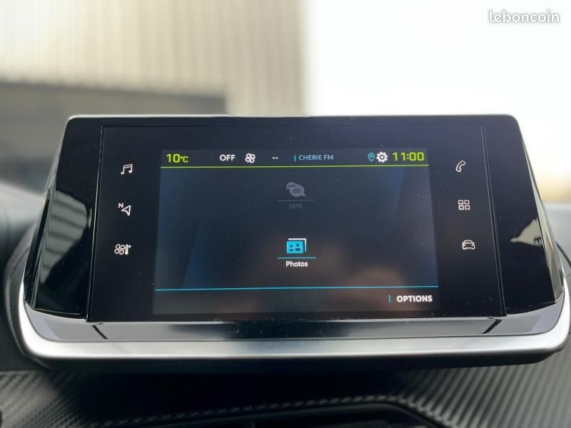 Peugeot 2008 e-2008 136ch Style (image 14)