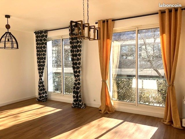 Appartement 3 pièces 65 m² · à Saint-Nazaire · 65 m² · 980 €