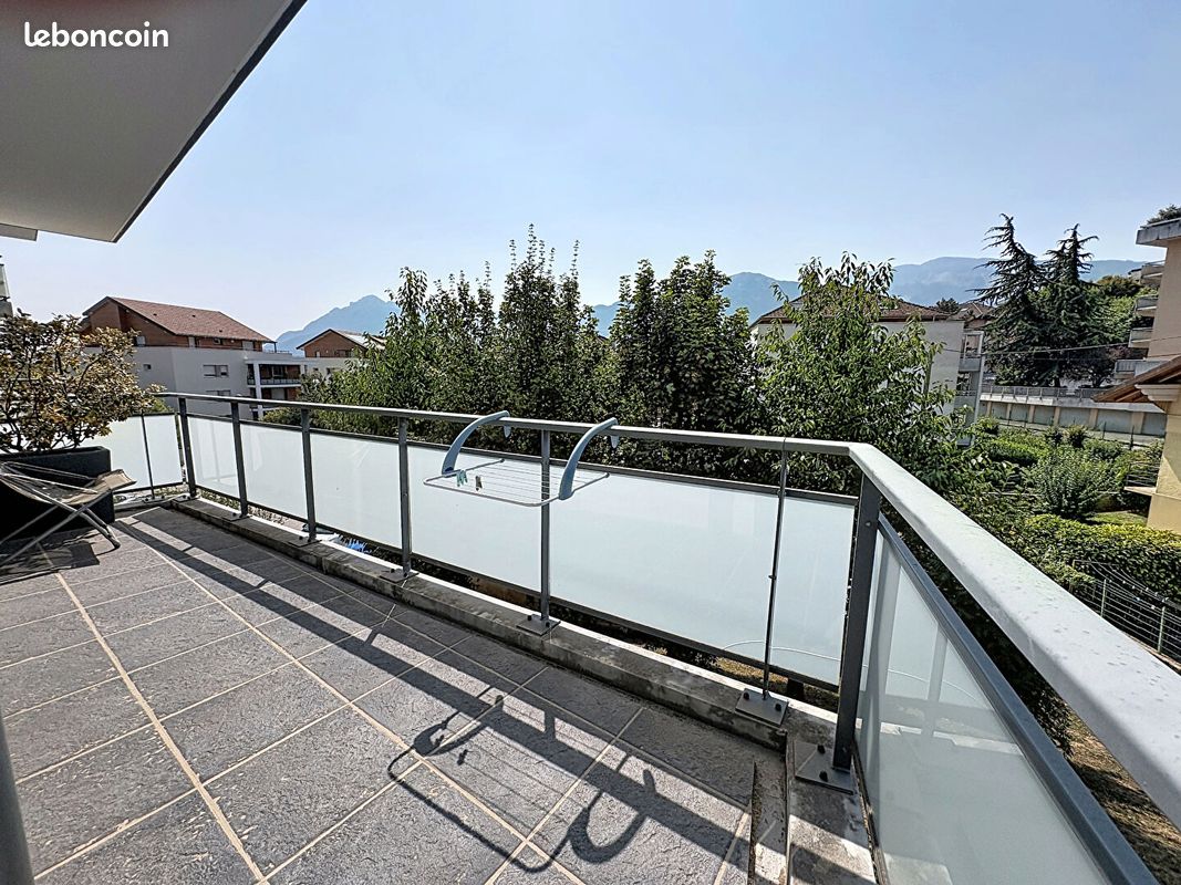 Appartement 4 pièces 93 m² · à La Roche-sur-Foron · 93 m² · 395 000 €