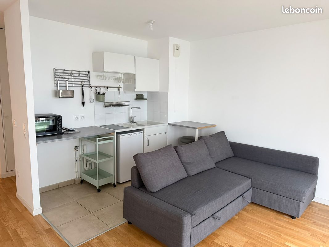 Appartement 1 pièce 28 m² · à Rueil-Malmaison · 27,7 m² · 890 €/mois
